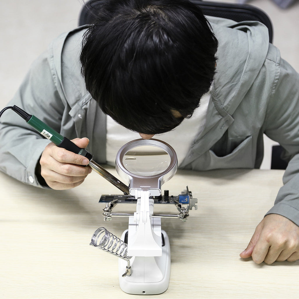 LED Light Helping Hands Magnifying Glass 3X/4.5X w/ 360¡Adjust Third Hand Soldering Vise